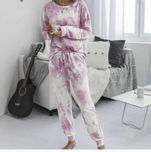 Tie Dye Set in lilac and White